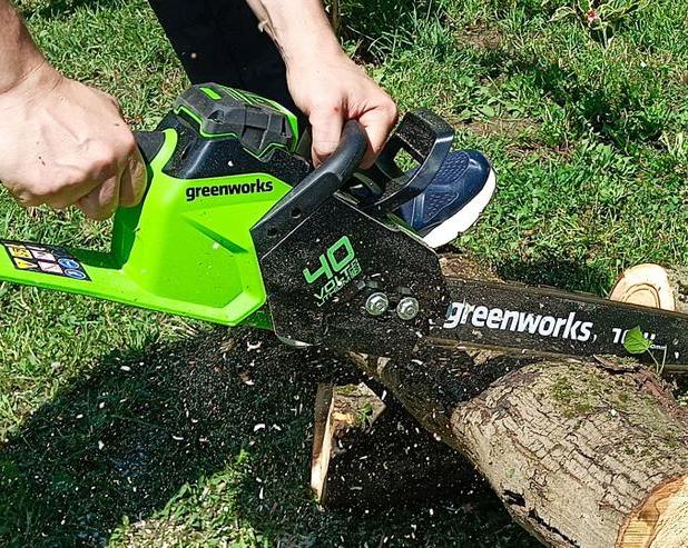 Обзор цепной аккумуляторной пилы G-Max 40v Greenworks GD40CS18